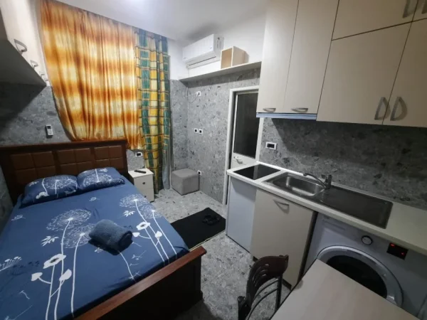 Tirane, jepet me qera apartament 1+1 Kati 2, 37 m² 350 € (Stacioni i Trenit)