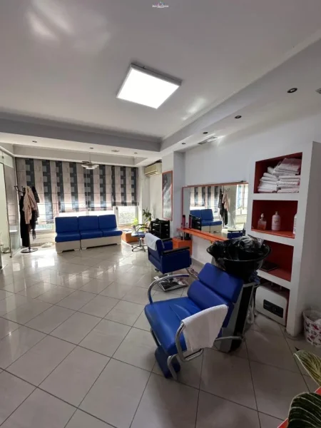 Tirane, jepet me qera zyre Kati 2, 60 m² 550 € (myslym shyri)