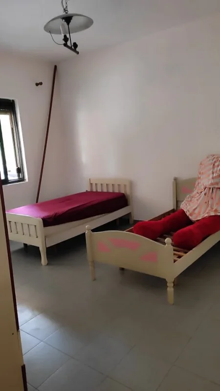 Tirane, jepet me qera ambjent biznesi Kati 2, 261 m² 900 € (Don Bosko)