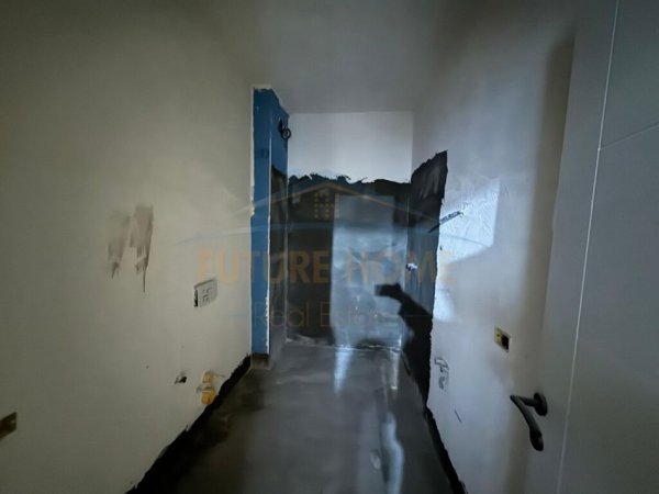 Durres, shitet apartament 1+1+Ballkon Kati 5, 81 m² (QERRET)