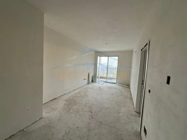 Durres, shitet apartament 1+1+Ballkon Kati 5, 81 m² (QERRET)