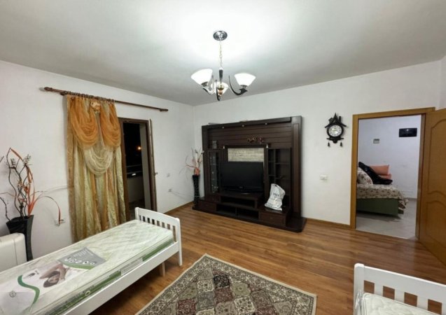 Tirane, jepet me qera apartament 2+1 Kati 3, 110 m² 400 € (Stacioni i Trenit)