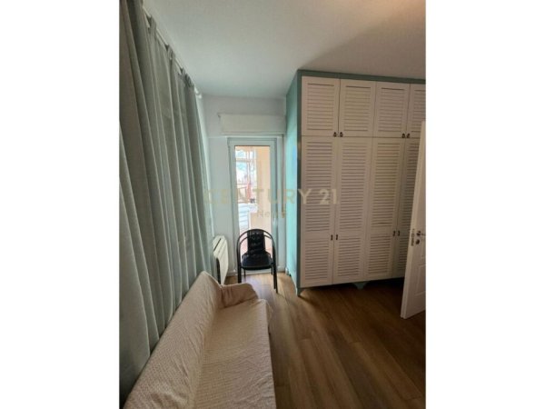 Tirane, jap me qera apartament 2+1+2 , 115 m² 1.000 € (Liqeni i Thatë)