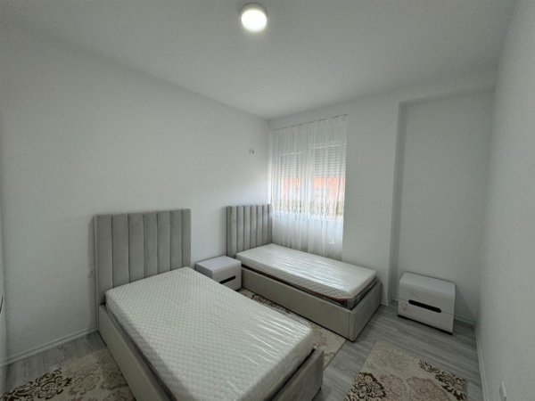 Tirane, shitet apartament 3+1+Ballkon Kati 4, 144 m² 349.999 € (Liqeni i Thate)
