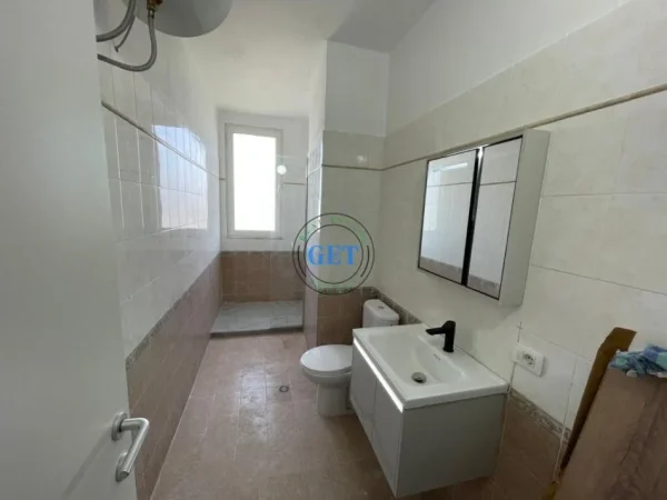 Durres, shitet apartament 2+1+Ballkon Kati 6, 82 m² 108.000 € (Plazh Iliria,Durres.)