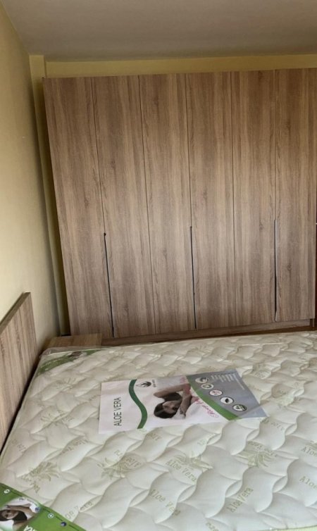 Tirane, jepet me qera apartament 2+1+Ballkon Kati 7, 80 m² 600 € (, Vasil shanto , prane ish universitetit europian)