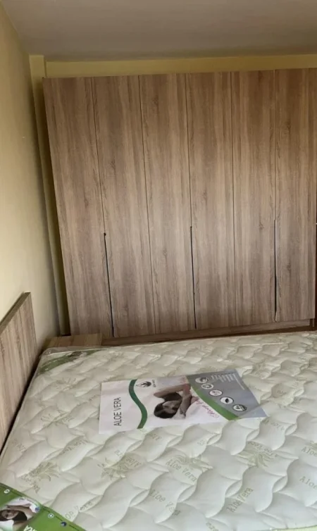 Tirane, jepet me qera apartament 2+1+Ballkon Kati 7, 80 m² 600 € (, Vasil shanto , prane ish universitetit europian)