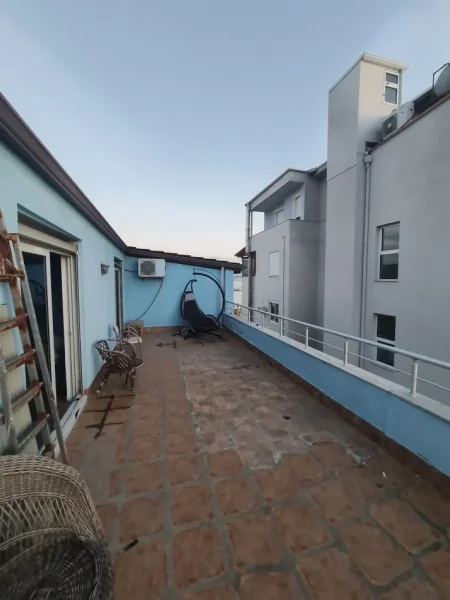 Durres, shitet apartament 2+1+Aneks+Ballkon Kati 5, 92 m² 150.000 € (Rruga Pavaresia)