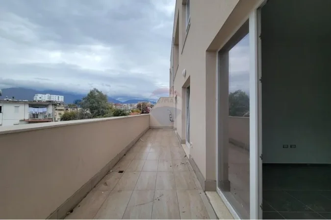 Tirane, shitet apartament 2+1+Ballkon Kati 3, 111 m² 156.500 € (Dritan Hoxha)