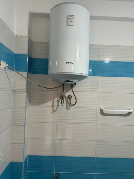 Tirane, jepet me qera apartament 2+1+Ballkon Kati 6, 100 m² 300 € (Misto Mame , Pallatet Cabej)