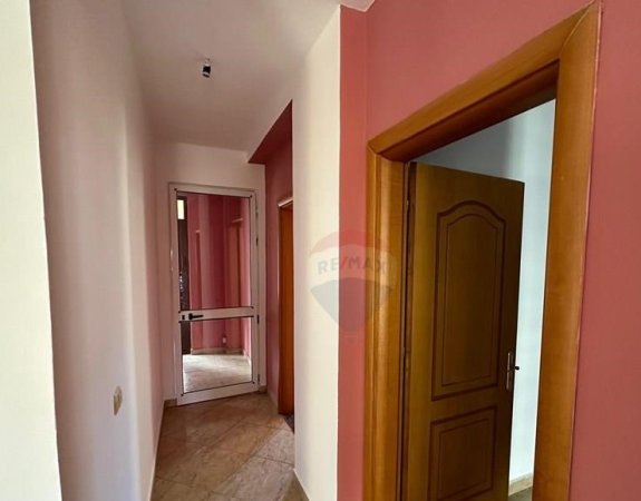 Tirane, jap me qera apartament 2+1 , 91 m² 550 € (kumuna e parisit)