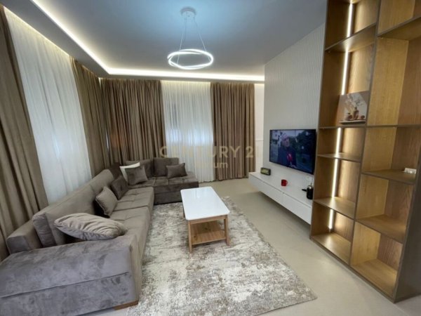 Tirane, jepet me qera apartament 1 Katshe Kati 1, 200 m² 700 € (MJULL-BATHORE)