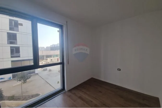 Tirane, jepet me qera apartament 3+1 , 108 m² 700 € (Akses Tirana - Laprakë - Dogana, Shqipëri)