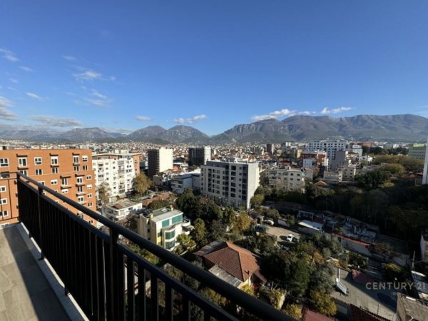 Tirane, jepet me qera apartament 2+1+Aneks+Ballkon Kati 10, 96 m² 157.000 € (EMERALD CENTER)