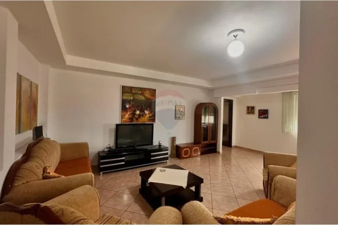 Tirane, shes apartament 3+1+Aneks+Ballkon Kati 6, 142 m² 