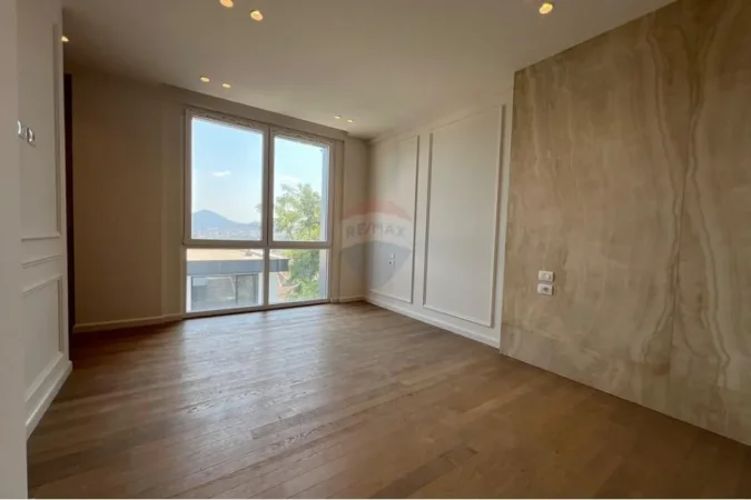 Tirane, shes apartament+verande | Penthouse 3+1+Aneks+Ballkon Kati 2, 154 m² 365.000 € (rruga e elbasanit)