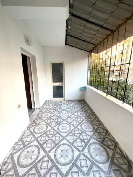 Tirane, jepet me qera apartament 3+1+BLK Kati 2, 132 m² 50.000 Leke (rruga e Kavajes)