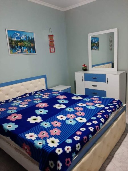 Tirane, jepet me qera apartament 2+1+A+BLK Kati 7, 100 m² 450 Euro