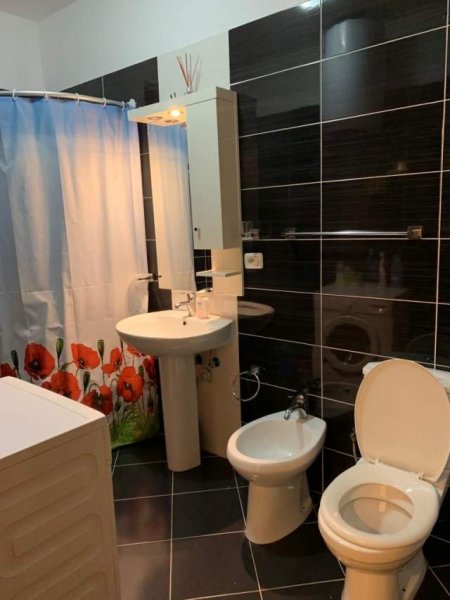 Tirane, jepet me qera apartament 2+1 Kati 9, 80 m² 450 Euro (Rruga Panorama prane Hurry Fultz)