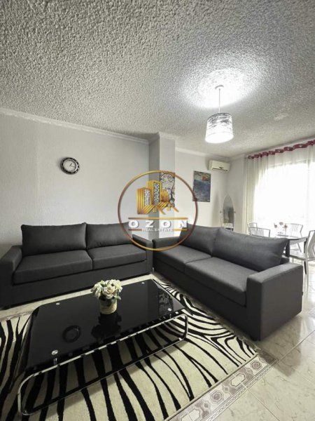 Tirane, jepet me qera apartament 1+1+BLK Kati 5, 92 m² 500 Euro (Rruga e Kosovareve)