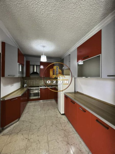 Tirane, jepet me qera apartament 1+1+BLK Kati 5, 92 m² 500 Euro (Rruga e Kosovareve)
