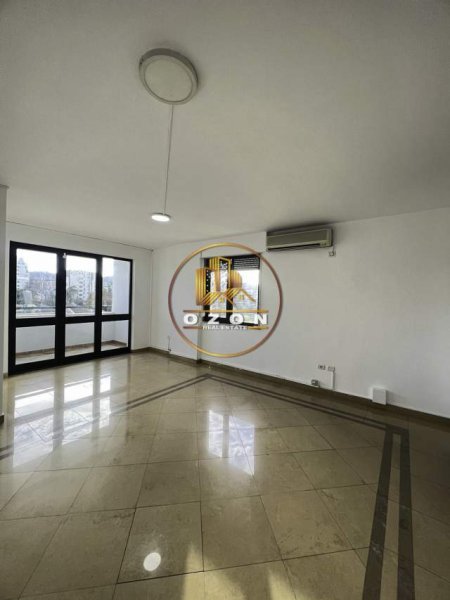 Tirane, jepet me qera apartament 4+1+BLK Kati 6, 168 m² 1.500 Euro (Blloku)