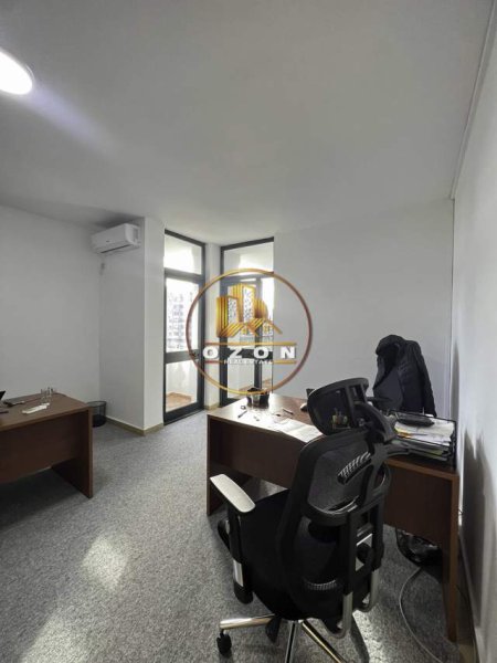 Tirane, jepet me qera apartament 4+1+BLK Kati 6, 168 m² 1.500 Euro (Blloku)