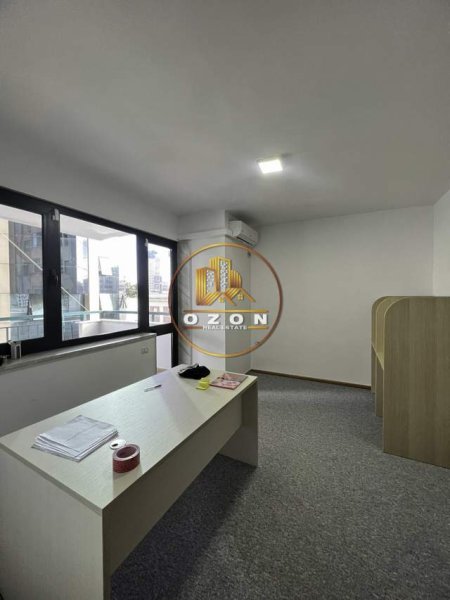 Tirane, jepet me qera apartament 4+1+BLK Kati 6, 168 m² 1.500 Euro (Blloku)