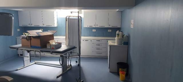 Tirane, jepet me qera apartament 4+1 Kati 3, 400 m² 1.700 Euro (kongresi manastirit)