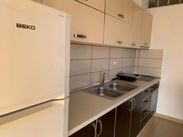 Tirane, jepet me qera apartament 2+1 Kati 9, 80 m² 450 Euro (Rruga Panorama prane Hurry Fultz)