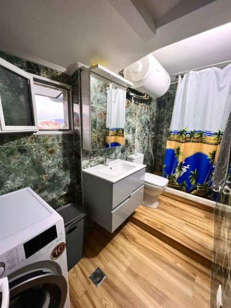 Tirane, jepet me qera apartament 3+1+BLK Kati 3, 100 m² 500 Euro (vilat gjermane)