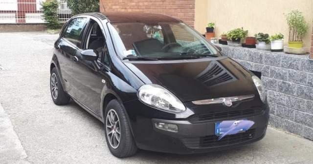 Tirane, shitet makine Fiat Evo Viti 2010,