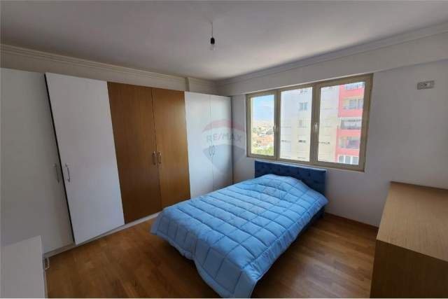 Tirane, jepet me qera apartament 1+1+BLK Kati 10, 110 m² 350 Euro (dritan hoxha)