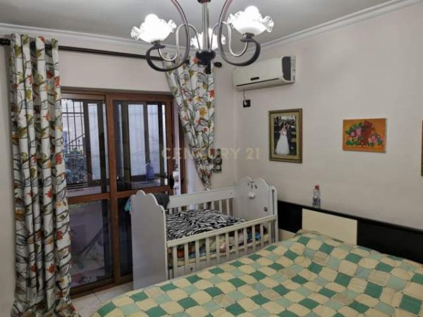 Tirane, shitet Penthouse 3+1+A+BLK Kati 1, 140 m² 127.000 Euro/m2 (Shemsi Haka)