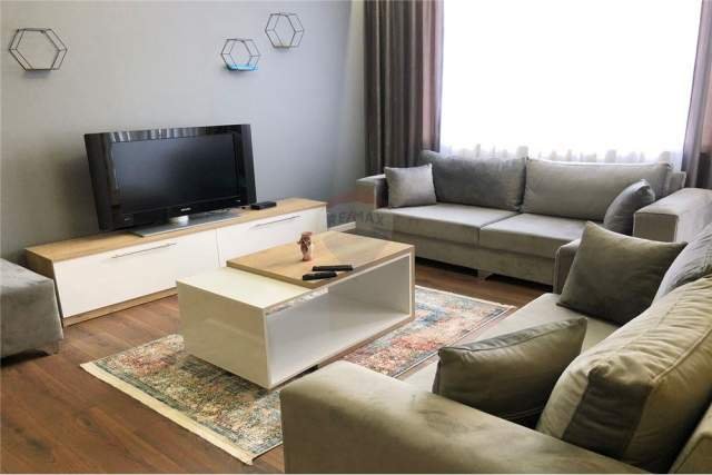 Tirane, jepet me qera apartament 2+1 89 m² 550 Euro (rruga karl gega)