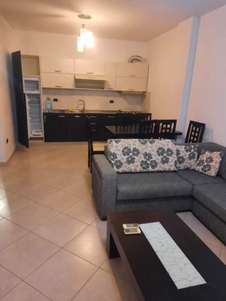 Tirane, jepet me qera apartament 2+1 Kati 8, 90 m² 400 Euro (Ish Profarma)