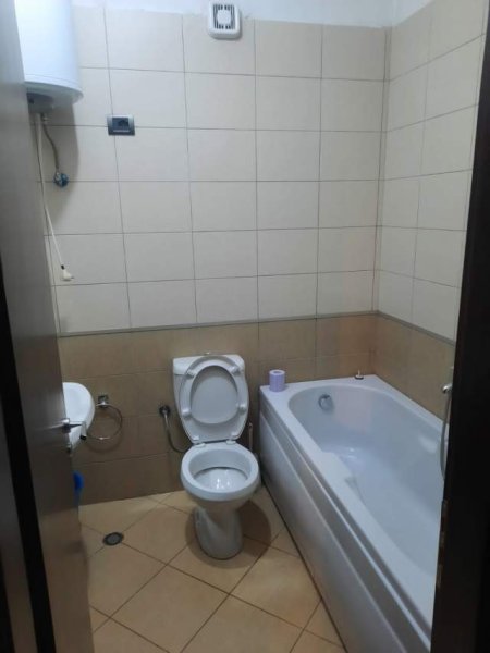 Tirane, jepet me qera apartament 2+1 Kati 8, 90 m² 400 Euro (Ish Profarma)