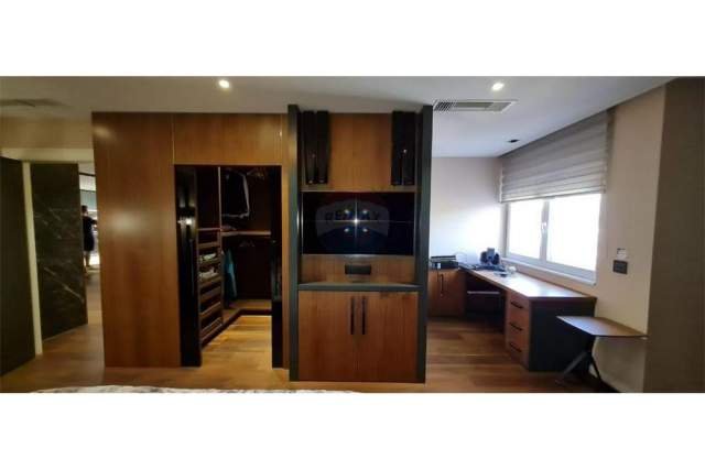 jepet me qera apartament 2+1 178 m² 1.500 Euro (KOPSHTI BOTANIK)