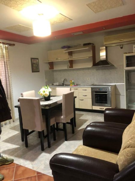 Tirane, jepet me qera shtepi Kati 1, 120 m² 350 Euro (Kavajes)