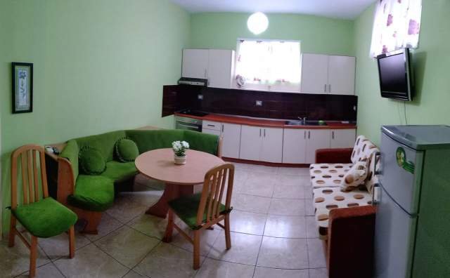 Tirane, jepet me qera apartament 1+1 Kati 1, 60 m² 30.000 Leke (Ministria e Drejtesise)