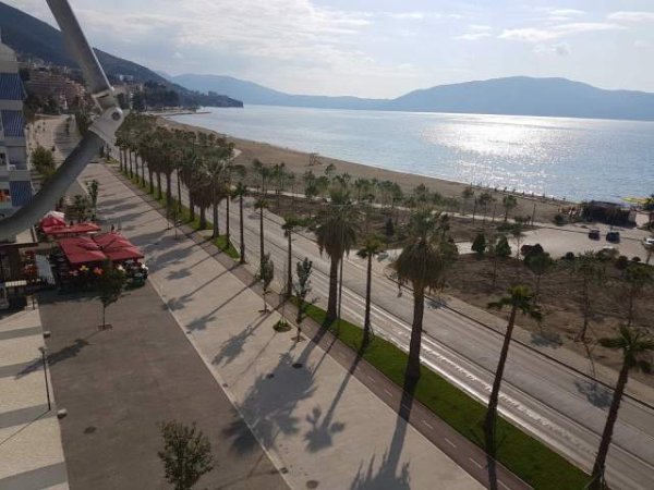 Vlore, shitet apartament 80 m² 130.000 Euro (Lungomare)