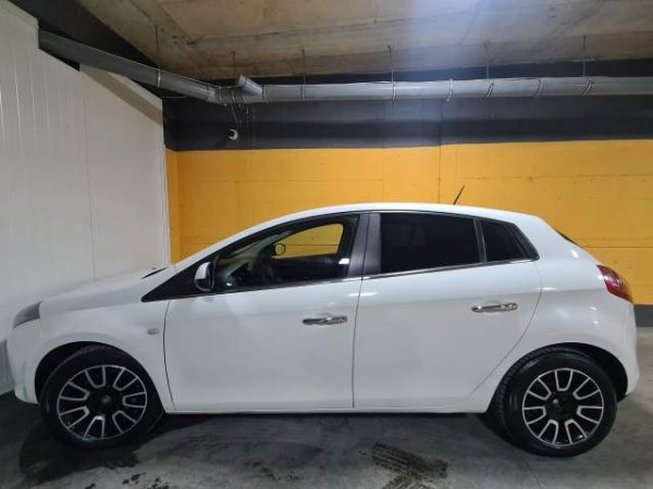 Tirane, shitet Fiat Bravo Viti 2011, 4.800 Euro