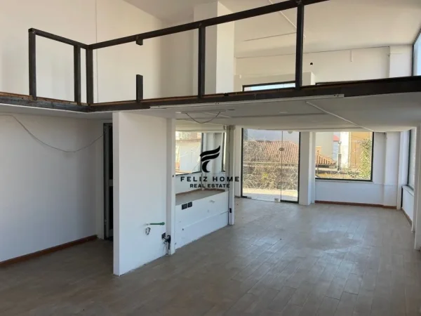 Tirane, shitet dyqan Kati 0, 85 m² 249.600 € (RRUGA E ELBASANIT)