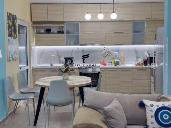 Tirane, jepet me qera Vile 2 Katshe Kati 2, 330 m² 1.100 € (VILAT GJERMANE)