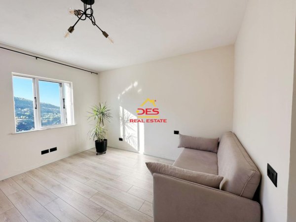 Delvine, shitet apartament 2+1+Ballkon Kati 4, 74 m² 65.000 € 