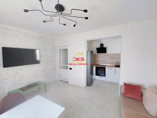 Delvine, shitet apartament 2+1+Ballkon Kati 4, 74 m² 65.000 € 