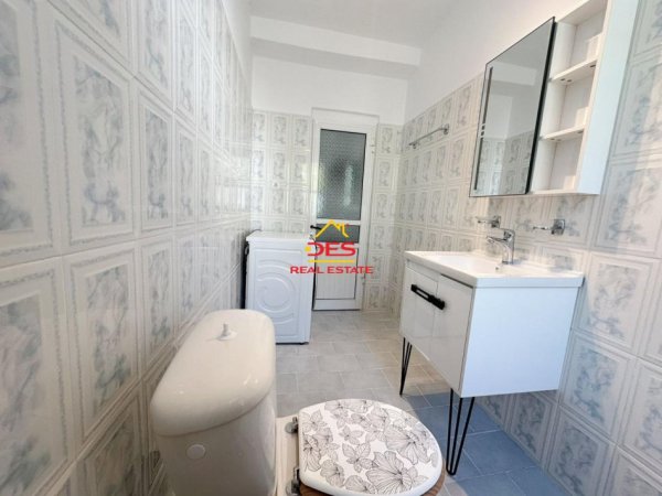 Delvine, shitet apartament 2+1+Ballkon Kati 4, 74 m² 65.000 € 