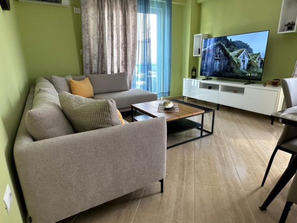 Tirane, jepet me qera apartament 2+1+Ballkon , 87 m² 700 € (Rr. Jordan Misja te lavazh 07)