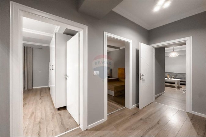 Tirane, jepet me qera apartament 2+1 Kati 1, 115 m² 850 € (Sami Frasheri)