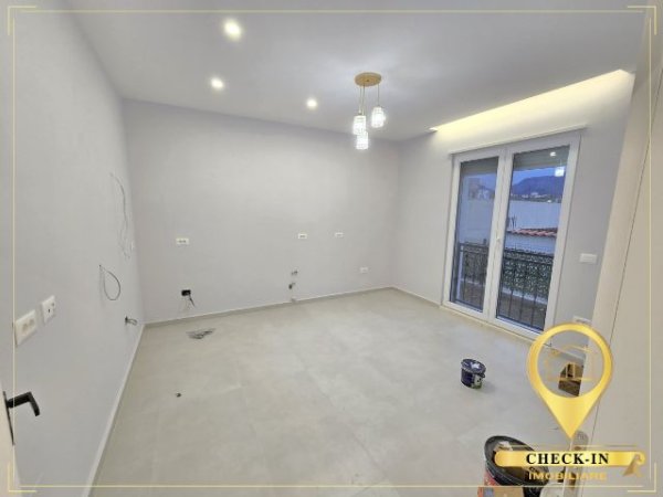 Tirane, shitet Vile 2 Katshe Kati 0, 225 m² 405.000 € (Sauk - Farke)